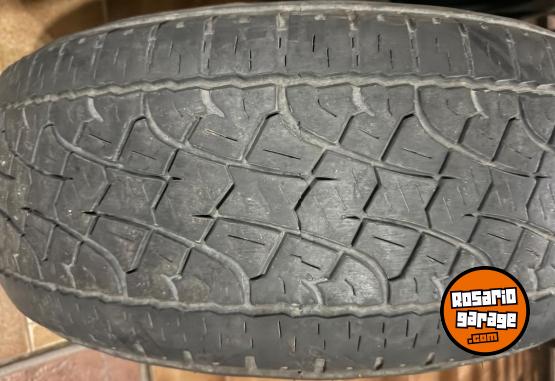 Accesorios para Autos - Cubiertas pirelli 265/65 R17 - En Venta
