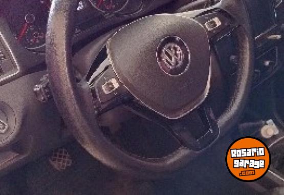 Autos - Volkswagen - Suran Highline 2017 Nafta 88000Km - En Venta