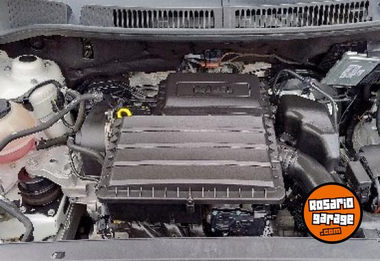Autos - Volkswagen - Suran Highline 2017 Nafta 88000Km - En Venta