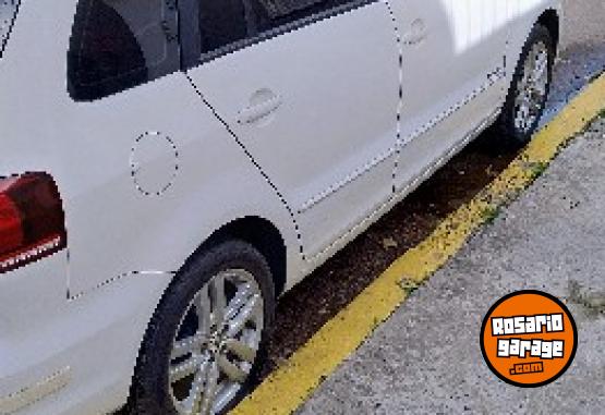 Autos - Volkswagen - Suran Highline 2017 Nafta 90000Km - En Venta