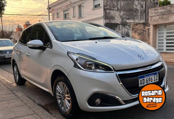 Autos - Peugeot 208 Allure 2019 Nafta 65000Km - En Venta