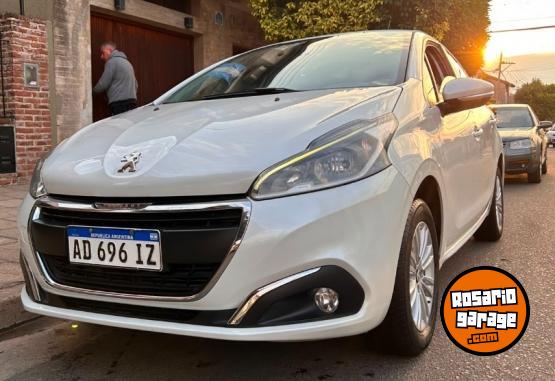 Autos - Peugeot 208 Allure 2019 Nafta 65000Km - En Venta