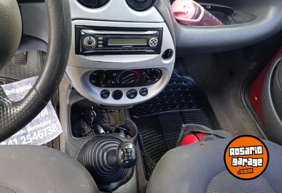Autos - Ford Ka fly 1.6 2004 Nafta 200000Km - En Venta