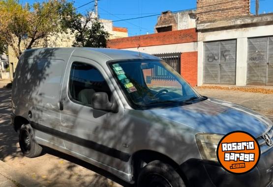 Utilitarios - Peugeot Partner 2011 GNC 111111Km - En Venta
