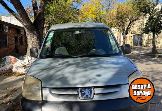 Utilitarios - Peugeot Partner 2011 GNC 111111Km - En Venta