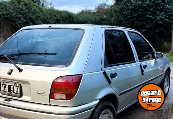 Autos - Ford Ford Fiesta CLX 1.3 5 pta 1995 Nafta 180000Km - En Venta