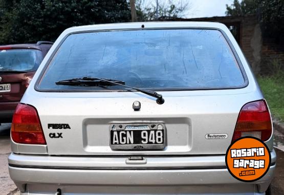 Autos - Ford Ford Fiesta CLX 1.3 5 pta 1995 Nafta 180000Km - En Venta