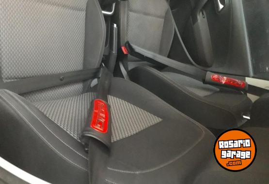 Autos - Volkswagen Polo Comfortline 2018 Nafta 93000Km - En Venta