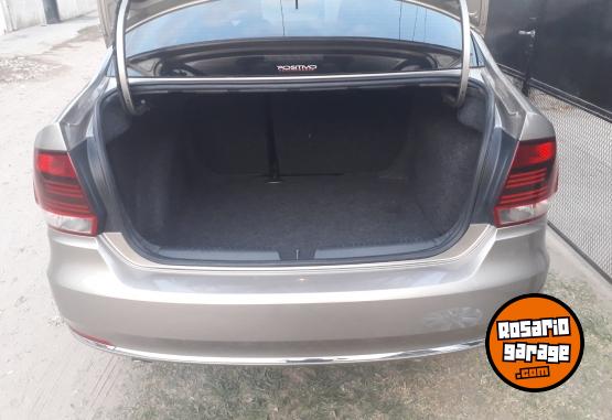 Autos - Volkswagen Polo Comfortline 2018 Nafta 93000Km - En Venta