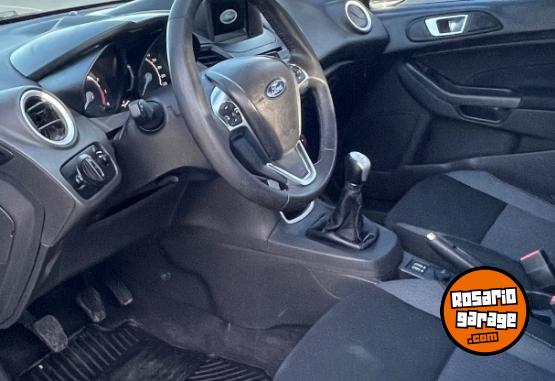 Autos - Ford FIESTA 1.6 KINETIC 2018 Nafta 123000Km - En Venta