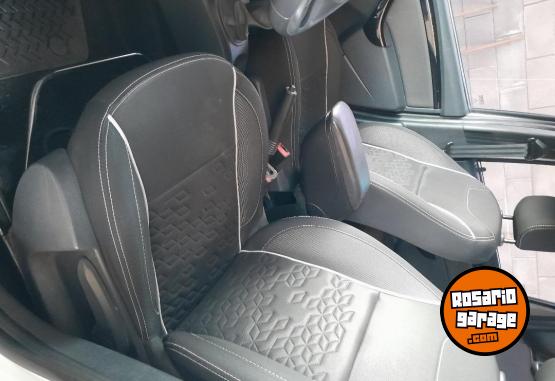 Camionetas - Renault Oroch Privilege 2.0 2018 Nafta 73000Km - En Venta