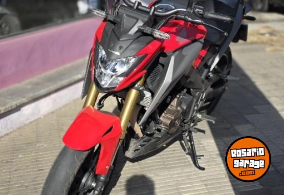 Motos - Honda Cb300 2024 Nafta 6000Km - En Venta
