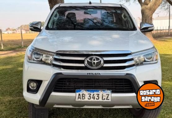 Camionetas - Toyota Hilux srx 2.8 2017 Diesel 160000Km - En Venta