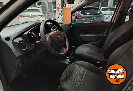 Autos - Renault LOGAN 2017 Nafta 146000Km - En Venta