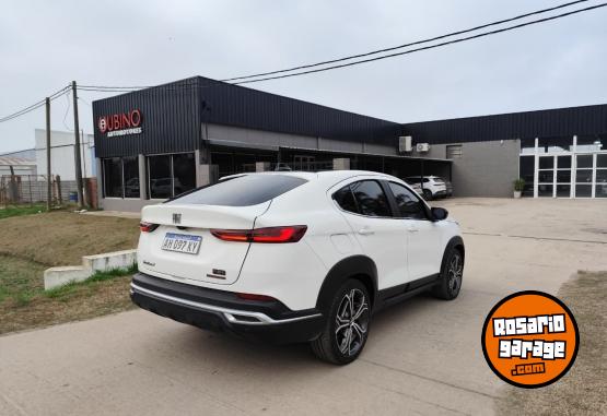Autos - Fiat Fastback Turbo 270 AT 2025 Nafta 27000Km - En Venta