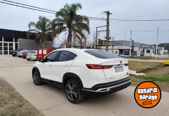 Autos - Fiat Fastback Turbo 270 AT 2025 Nafta 27000Km - En Venta