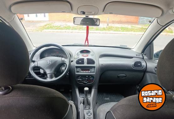 Autos - Peugeot 206 2008 Nafta 168000Km - En Venta