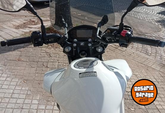Motos - Honda Twister 250 2017 Nafta 22000Km - En Venta