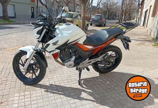 Motos - Honda Twister 250 2017 Nafta 22000Km - En Venta