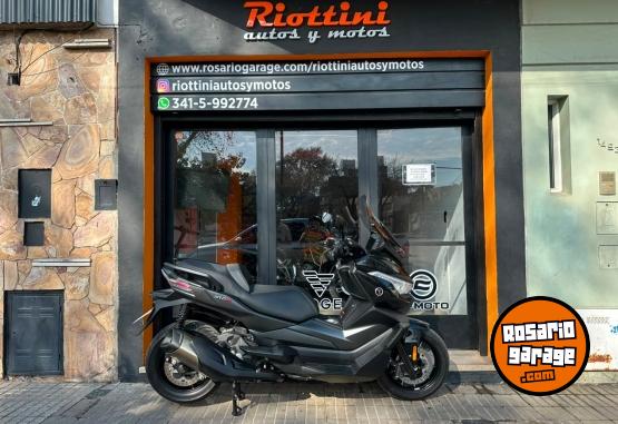 Motos - Voge SR4 2025 Nafta 1400Km - En Venta
