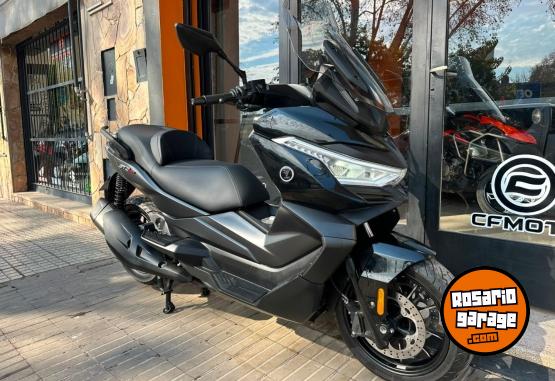 Motos - Voge SR4 2025 Nafta 1400Km - En Venta