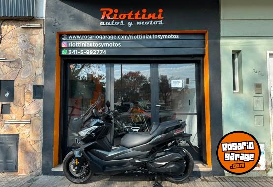 Motos - Voge SR4 2025 Nafta 1400Km - En Venta