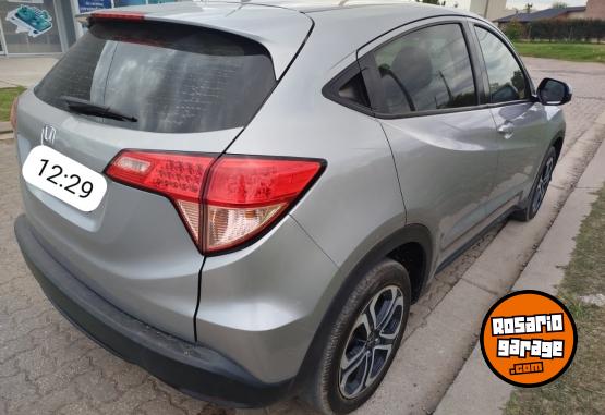 Autos - Honda Hrv 2017 Nafta 140000Km - En Venta