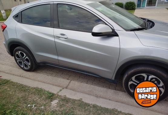 Autos - Honda Hrv 2017 Nafta 140000Km - En Venta