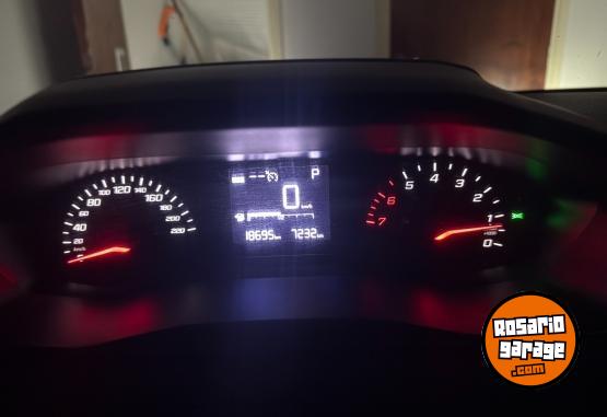 Autos - Peugeot 208 Style Triptronic 2023 Nafta 18695Km - En Venta