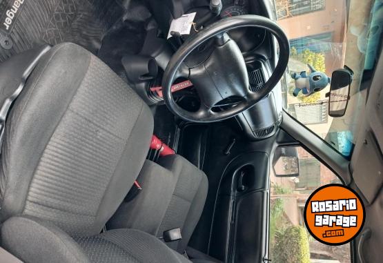 Camionetas - Ford Ranger xl plus 3.0 2010 Diesel 356000Km - En Venta