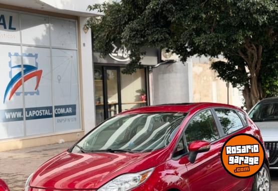 Autos - Ford Fiesta Titanium 2011 Nafta 197000Km - En Venta