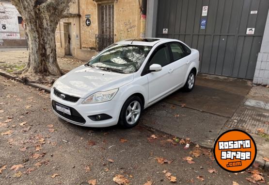 Autos - Ford Focus trend plus exe 2.0 2010 Nafta 150000Km - En Venta