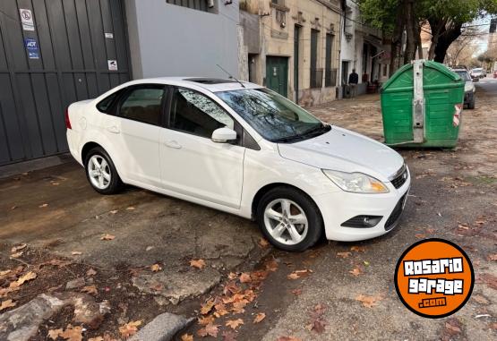 Autos - Ford Focus trend plus exe 2.0 2010 Nafta 150000Km - En Venta