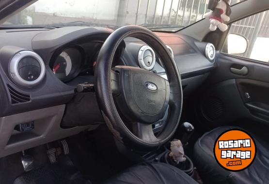 Autos - Ford Fiesta Max 2008 GNC 360000Km - En Venta