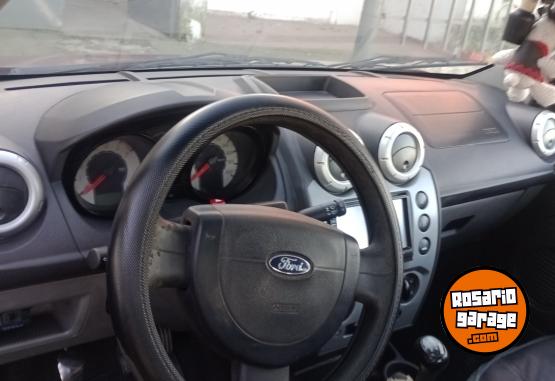 Autos - Ford Fiesta Max 2008 GNC 360000Km - En Venta
