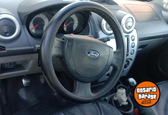 Autos - Ford Fiesta Max 2008 GNC 360000Km - En Venta