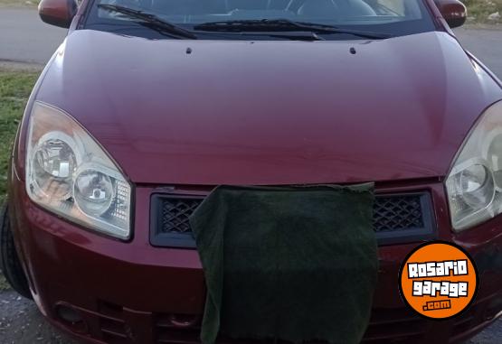 Autos - Ford Fiesta Max 2008 GNC 360000Km - En Venta
