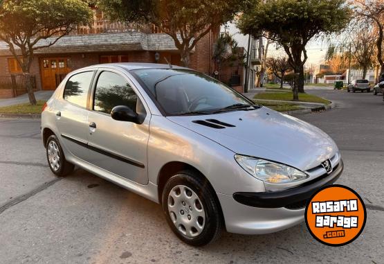 Autos - Peugeot 206 2010 Nafta 110000Km - En Venta