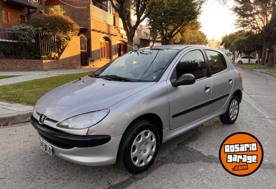 Autos - Peugeot 206 2010 Nafta 110000Km - En Venta