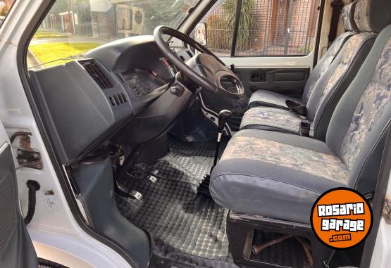 Utilitarios - Renault Trafic larga 2002 Diesel 480Km - En Venta