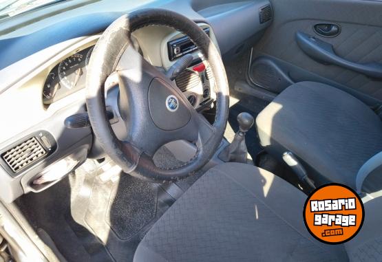 Autos - Fiat Siena 2005 Nafta 270000Km - En Venta