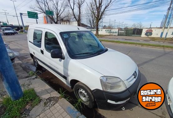 Utilitarios - Peugeot Partner kangoo 2017 Diesel 1Km - En Venta