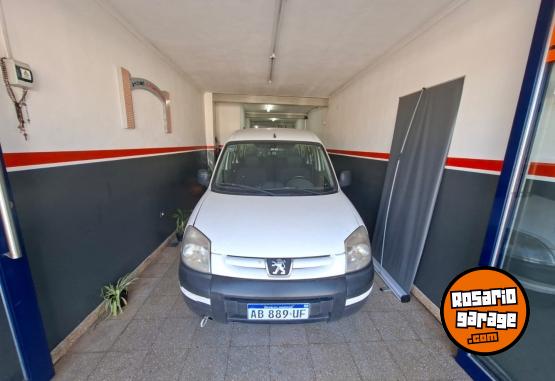 Utilitarios - Peugeot Partner kangoo 2017 Diesel 1Km - En Venta