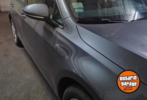 Autos - Volkswagen Golf Trendline 2016 Nafta 124000Km - En Venta