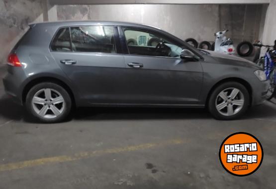 Autos - Volkswagen Golf Trendline 2016 Nafta 124000Km - En Venta