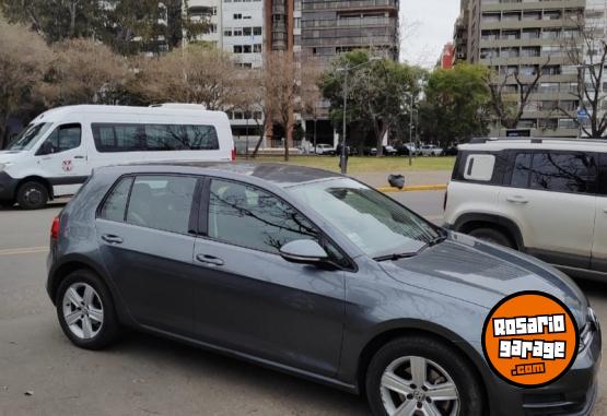 Autos - Volkswagen Golf Trendline 2016 Nafta 124000Km - En Venta