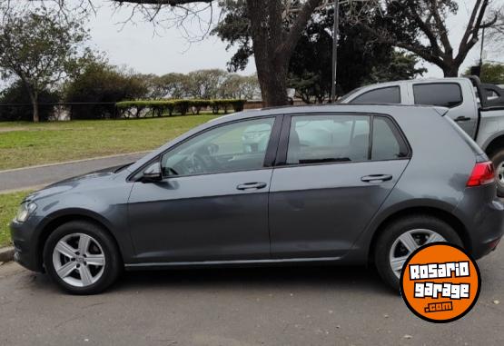 Autos - Volkswagen Golf Trendline 2016 Nafta 124000Km - En Venta