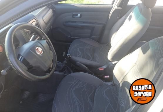 Autos - Fiat Siena 1.4 2017 GNC 187000Km - En Venta