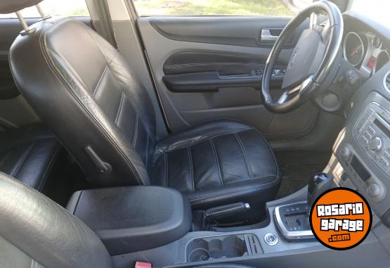 Autos - Ford Focus 2 ghia 2.0 a/t cuer 2013 Nafta 170000Km - En Venta