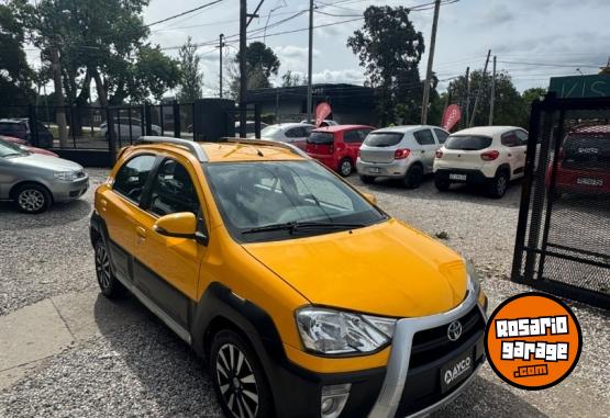 Autos - Toyota ETIOS 1.5 CROSS 2014 Nafta 119000Km - En Venta